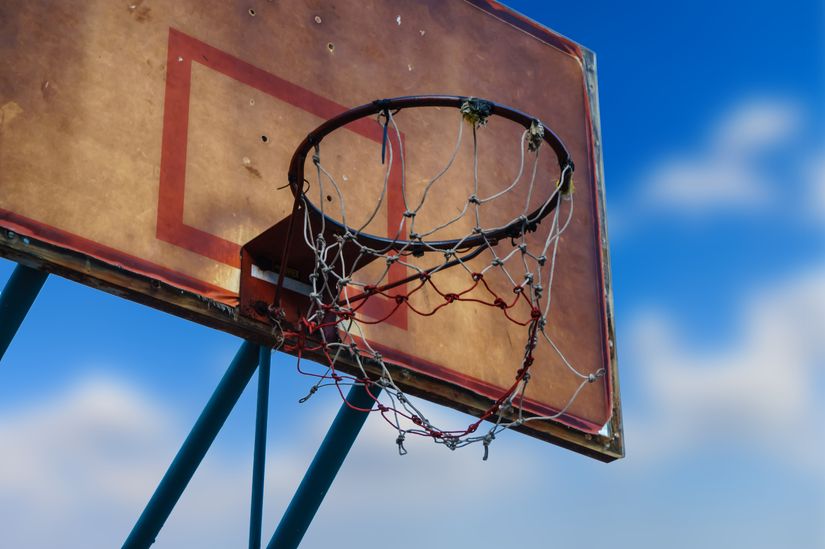 Vintage-Basketball-Hoop-Mural-Wallpaper