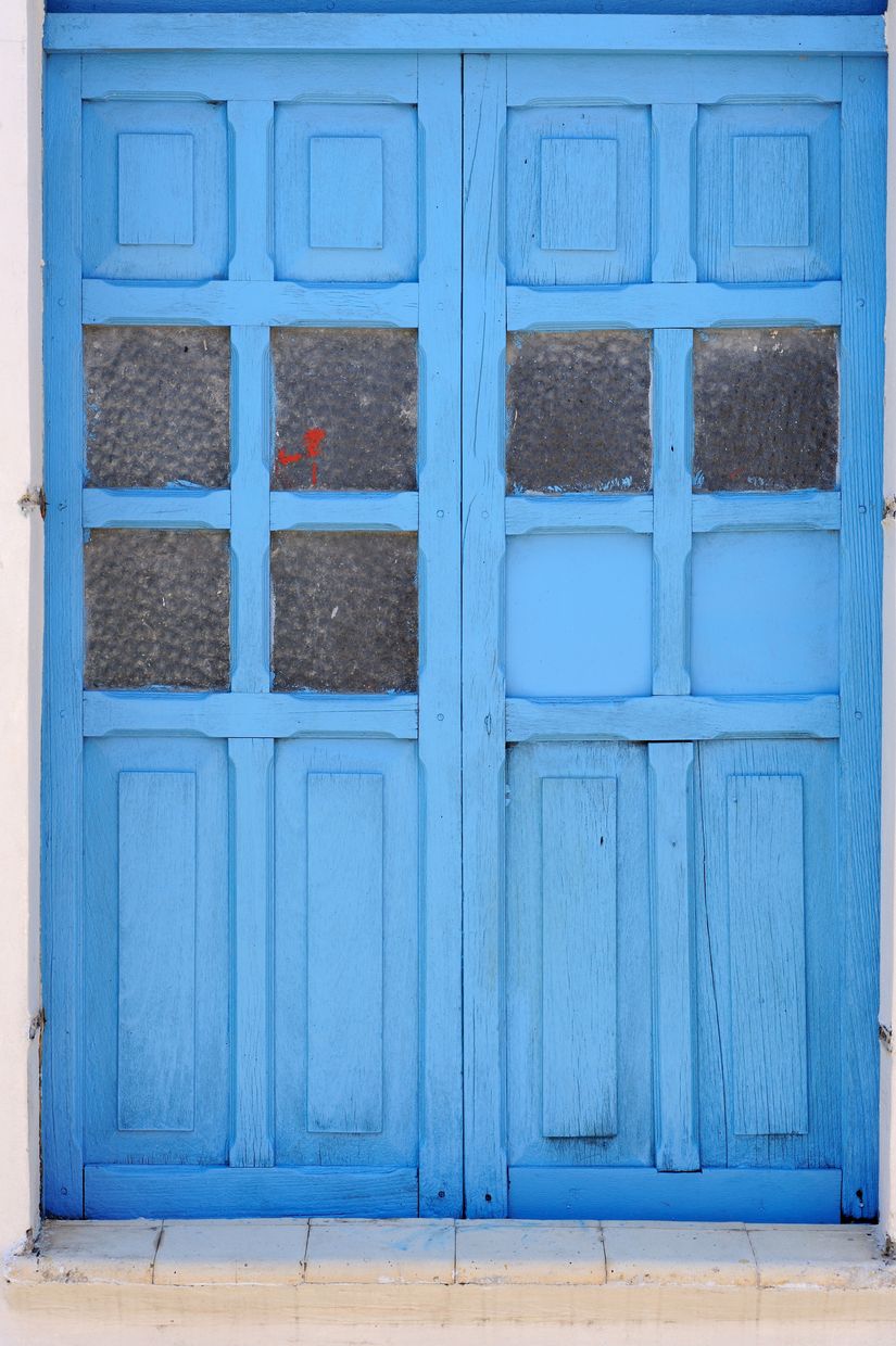 Blue-Door-In-A-Small-Town-Mural-Wallpaper