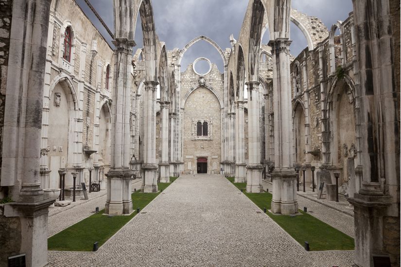 The-Ruins-of-Carmo-Convent-Portugal-Wall-Mural