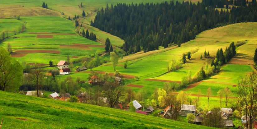 Rural-Landscape-In-The-Carpathians