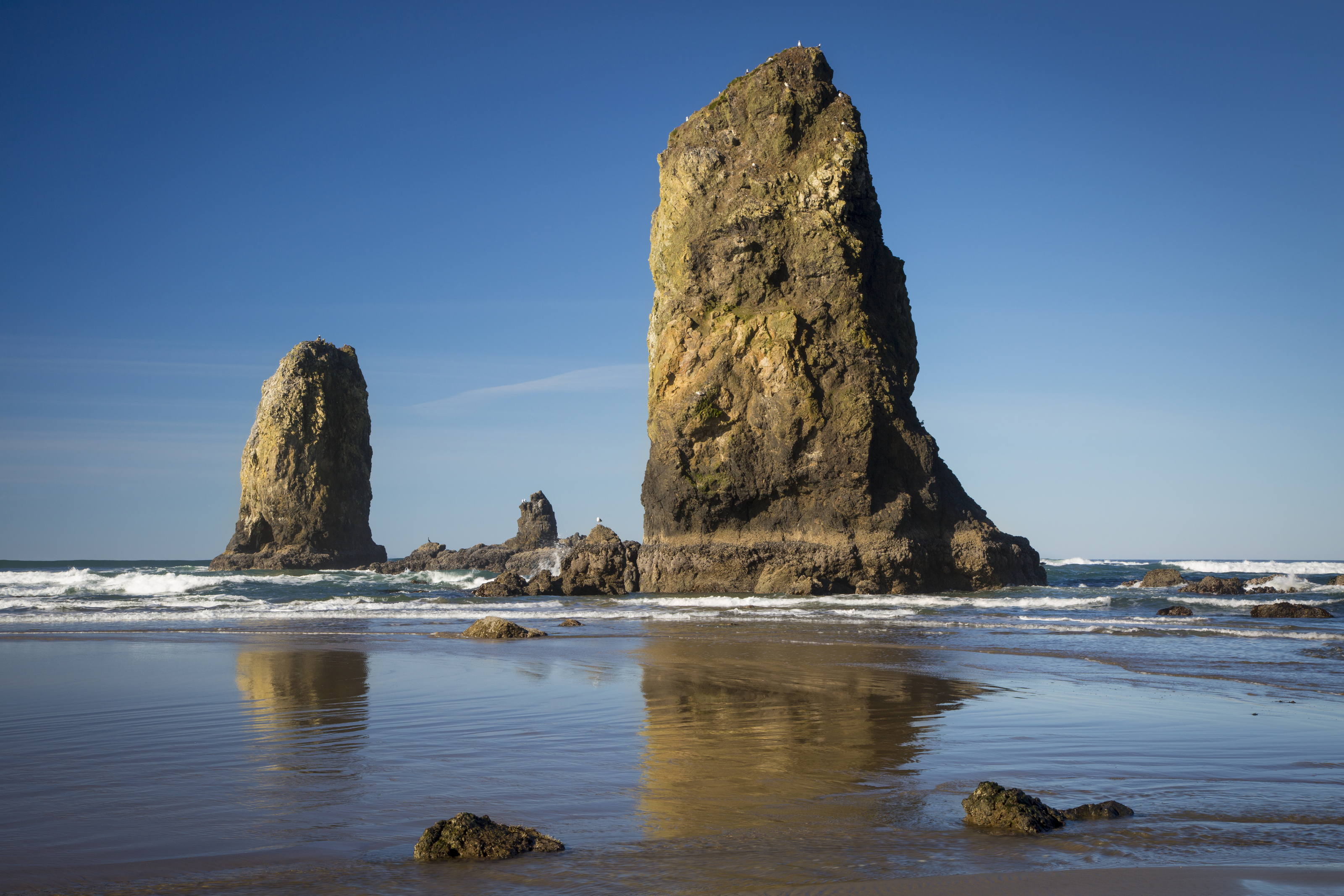 Cannon Beach Rocks Mural - Brian Jannsen - Murals Your Way