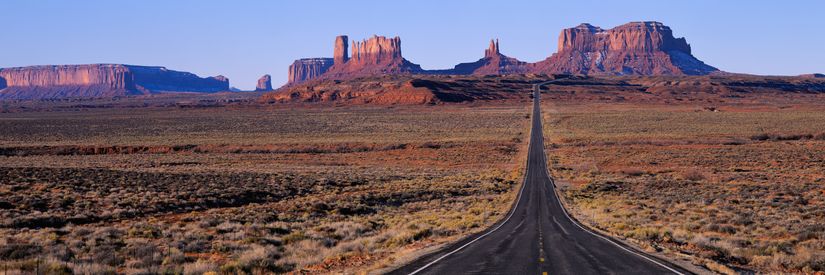Road-into-Monument-Valley-Wall-Mural