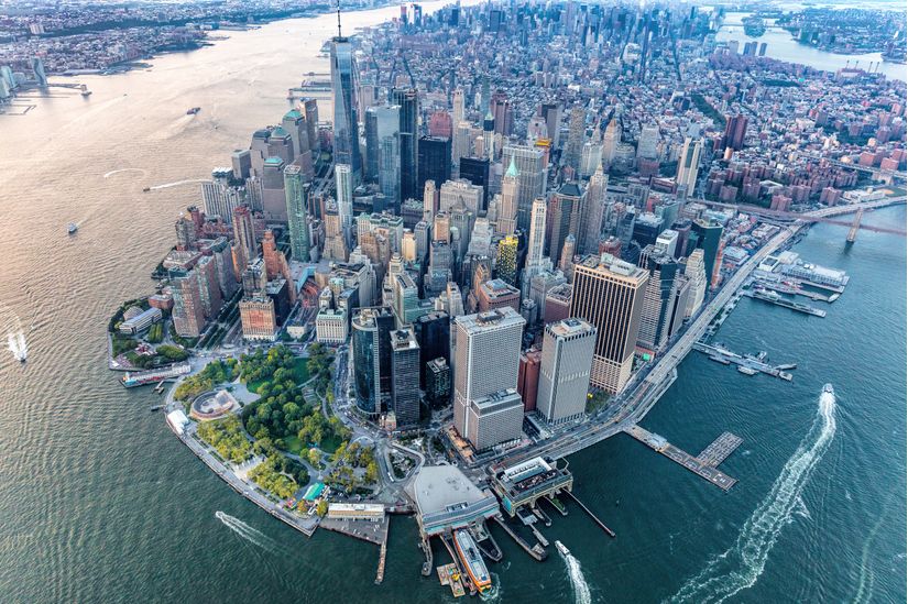 aerial-view-of-lower-manhattan-new-york-city-showing-skyscrapers-and-the-greens-of-battery-park