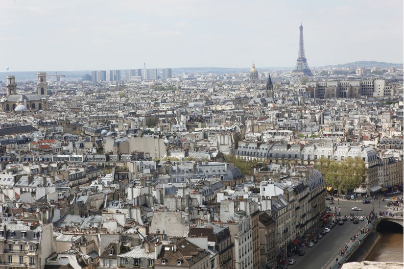 Sweeping-View-Of-Paris-Wall-Mural