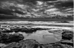 Moody-Ocean-Mural-Wallpaper