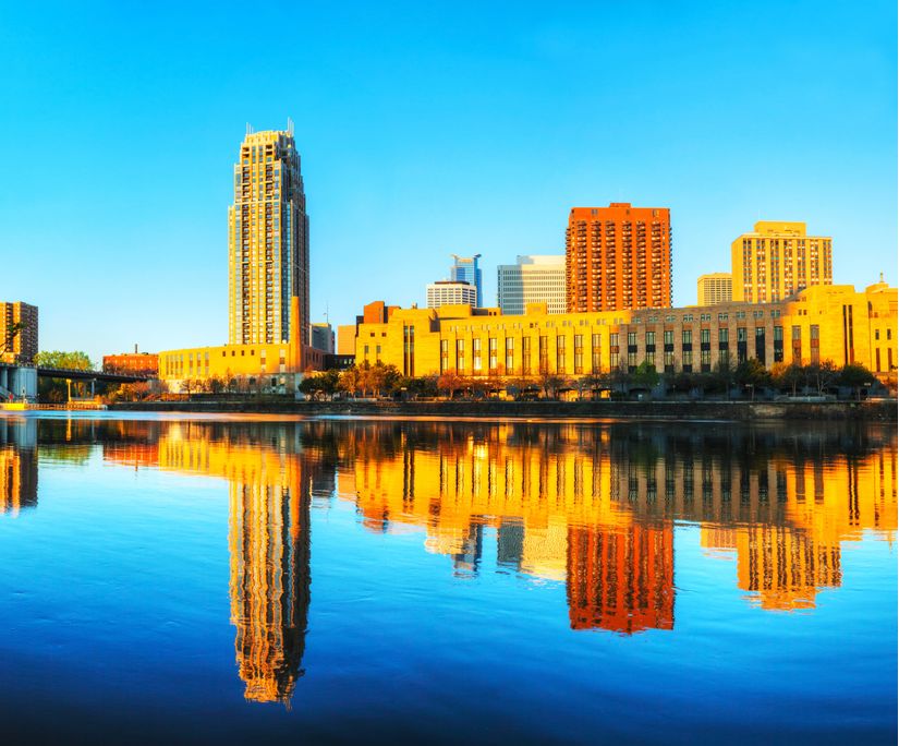 Downtown-Minneapolis-Minnesota-In-The-Morning-Wallpaper-Mural