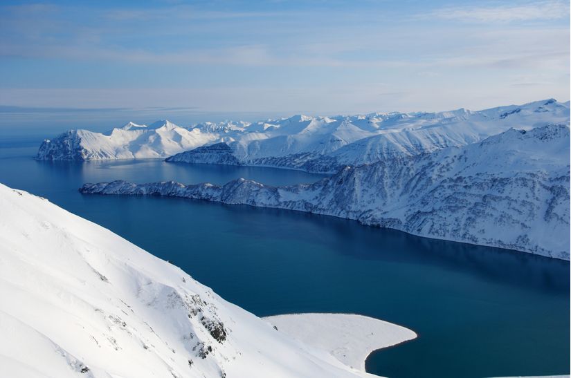 Kamchatka-Bay-2-Wallpaper-Mural