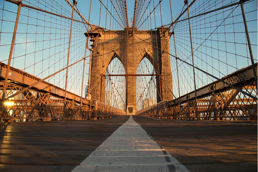 Vintage-Brooklyn-Bridge-at-Sunrise-Mural-Wallpaper