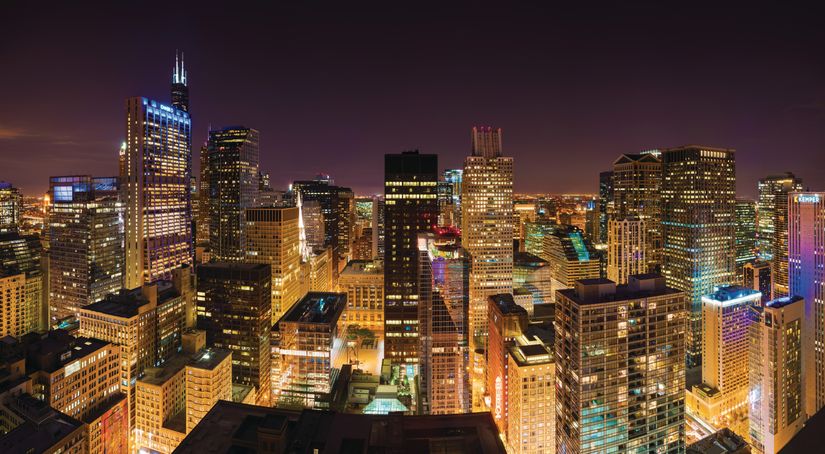 downtown chicago skyline at night