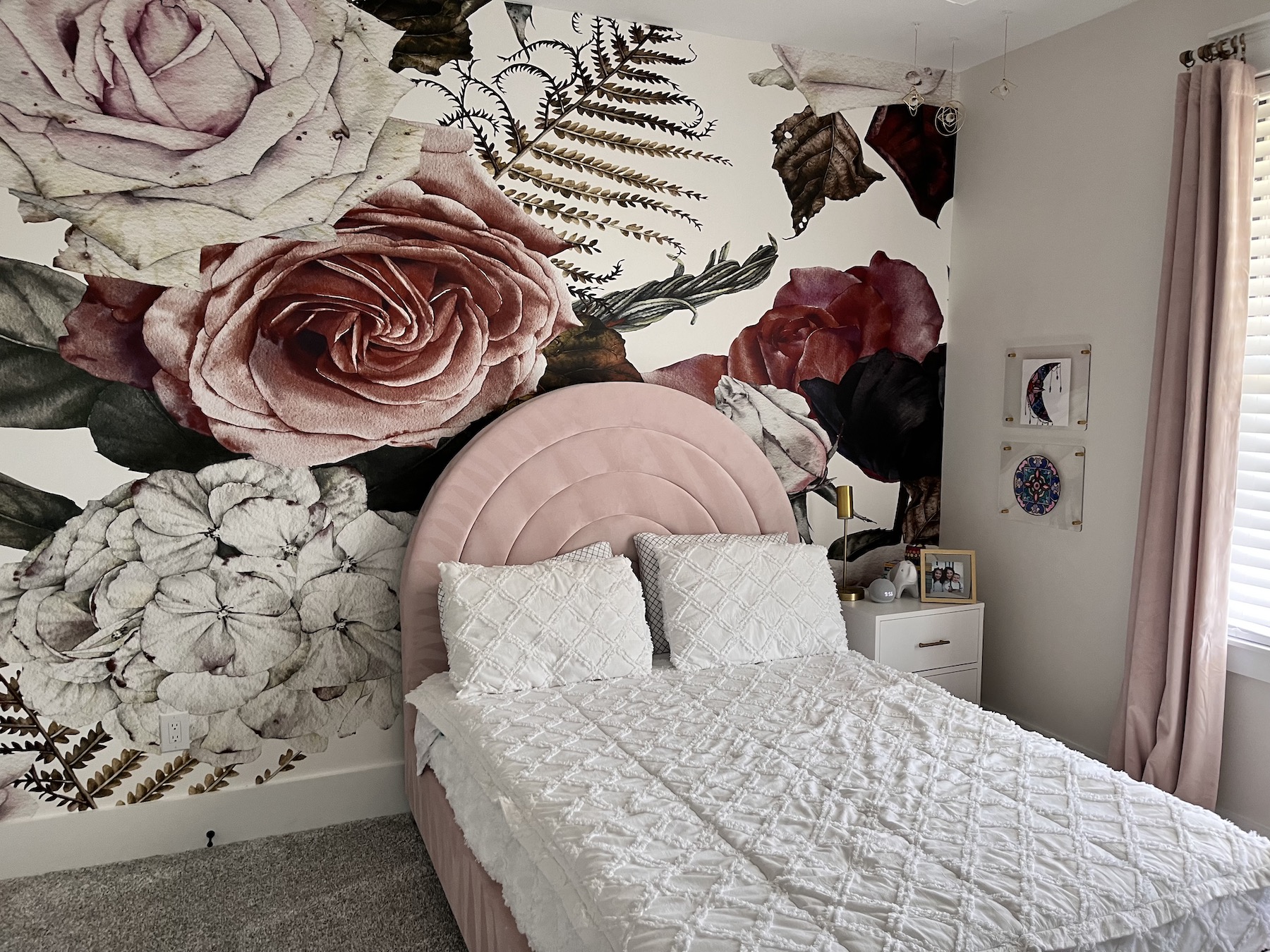 Romantic pink rose flower wallpaper in a girls bedroom