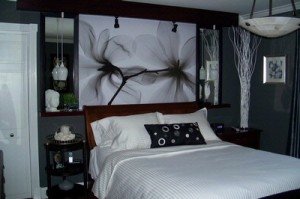 Magnolia Mural Wallpaper in bedroom